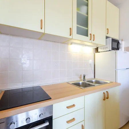 Апартаменты Nenad Драмаль