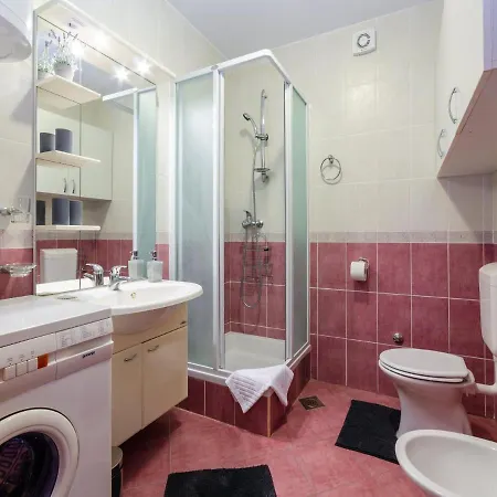 Apartment Nenad Dramalj